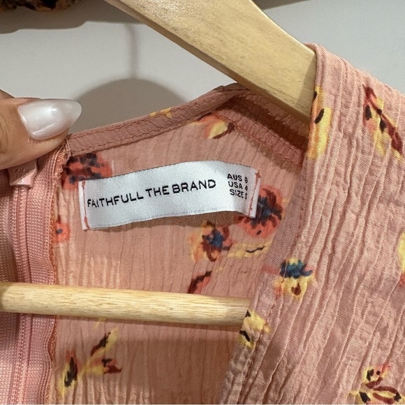 Faithfull the Brand Blush Floral Dress - Picture 4 of 16